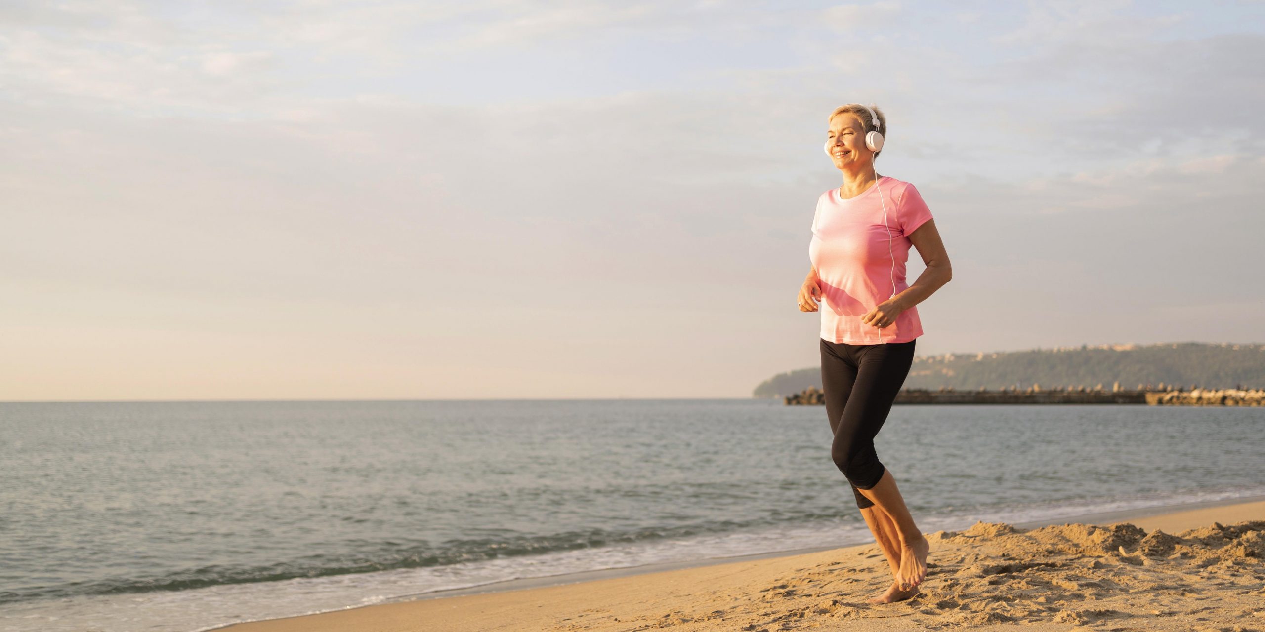 Osteoporose na menopausa, é comum? A suplementação de cálcio é indicada nessa fase?